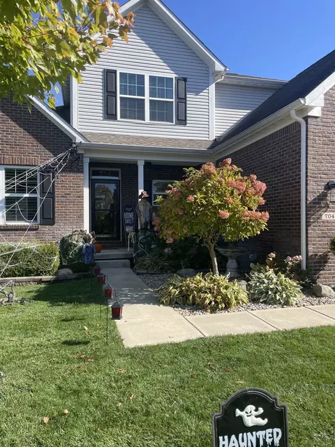 7045 Stones River Dr, Indianapolis, IN 46259