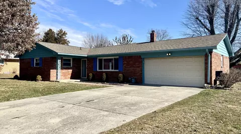 8045 Valley Estates Dr, Indianapolis, IN 46227