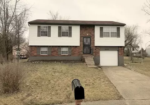 9347 Kingsboro Ct, Indianapolis, IN 46235