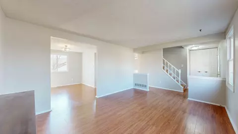 Living - 609 Brentwood Dr E, Plainfield, IN 46168 photo 2 of 3