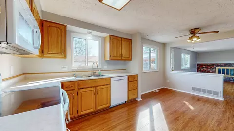 Dining - 609 Brentwood Dr E, Plainfield, IN 46168 photo 1 of 2