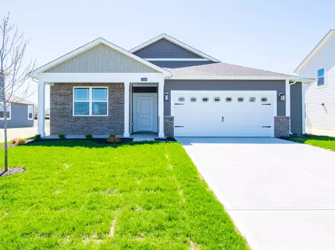 5849 Sleighbell Dr, Greenwood, IN 46143