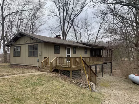 1297 S Ebert Dr, Rockville, IN 47872