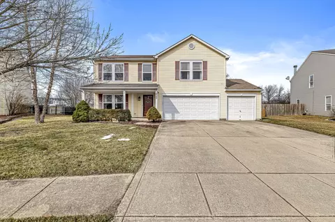 620 Wheat Field Ln, New Whiteland, IN 46184