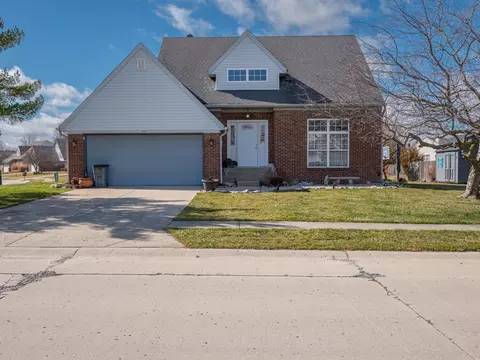 304 Van Buren St, Greenfield, IN 46140