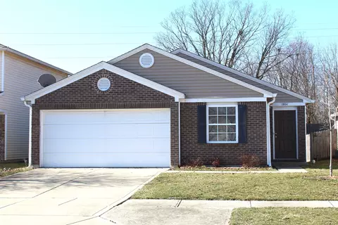 1804 Feather Reed Ln, Greenwood, IN 46143