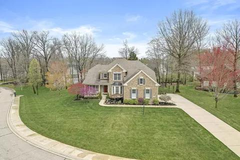5775 Treeline Dr, Columbus, IN 47201