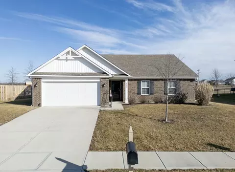 531 Freedom Dr, Pittsboro, IN 46167