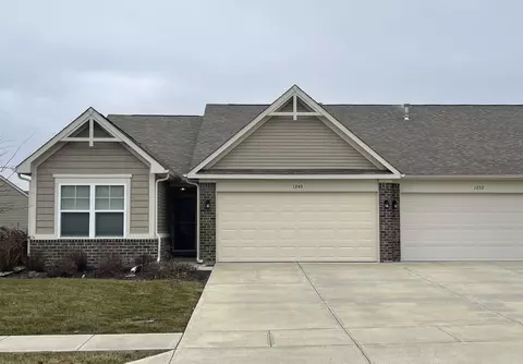 1240 Arlington Dr, Greenfield, IN 46140