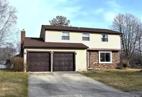 525 Brentwood Dr E, Plainfield, IN 46168