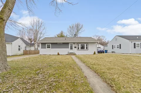 1211 N 15th St, Noblesville, IN 46060