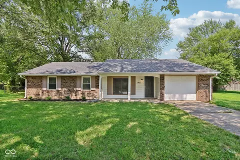 912 Beaufain Ct, Indianapolis, IN 46217