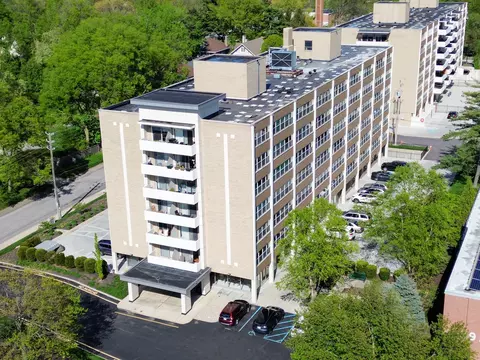 3965 N Meridian St #6D, Indianapolis, IN 46208