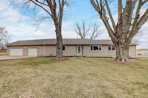 562 N Knightstown Rd, Shelbyville, IN 46176