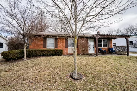 810 Berkeley Dr, Shelbyville, IN 46176