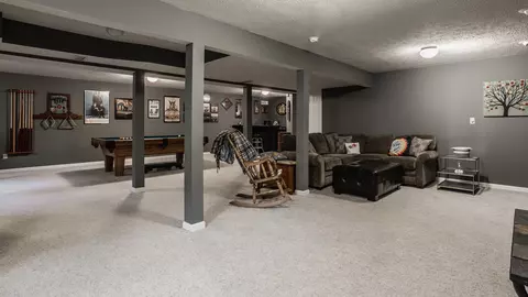 10622 Northhampton Dr, Fishers, IN 46038 photo 24