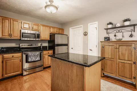 10622 Northhampton Dr, Fishers, IN 46038 photo 29