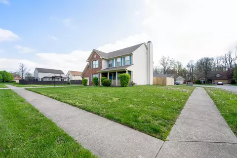 5749 Oakcrest Dr, Indianapolis, IN 46237