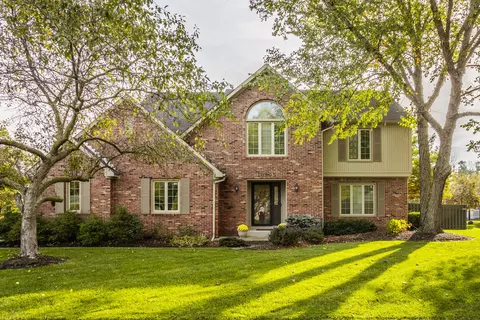 10595 Breckenridge Dr, Carmel, IN 46033