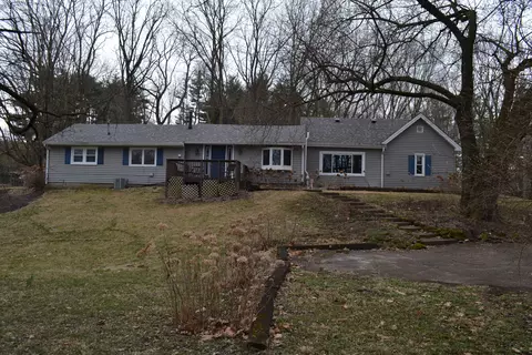 7825 Dean Rd, Indianapolis, IN 46240