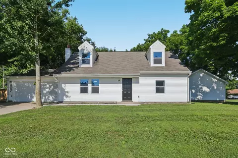 6002 Old Mill Dr, Indianapolis, IN 46221