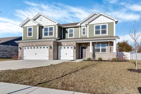 1326 Bontrager Ln, Shelbyville, IN 46176