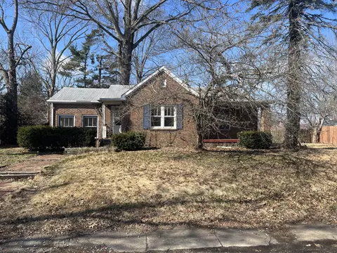 1819 S 26th St, Terre Haute, IN 47803