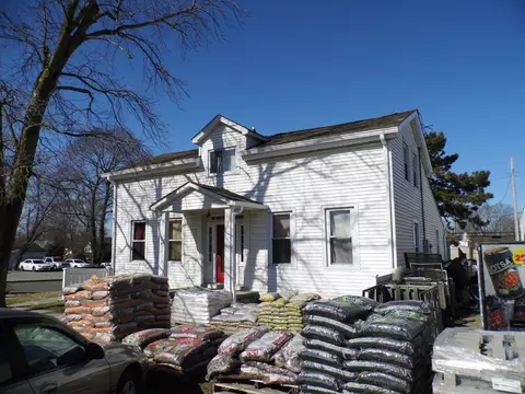 225 W Franklin St, Delphi, IN 46923