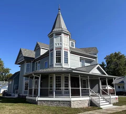 106 N Jefferson St, Knightstown, IN 46148