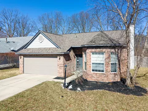 2750 Lucas Dr, Westfield, IN 46074