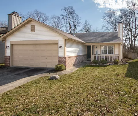 11140 Harrington Ln, Fishers, IN 46038