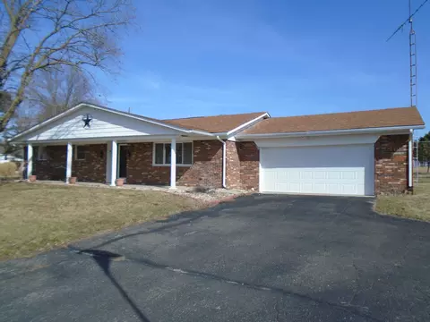 3283 S Vista Blvd, Columbus, IN 47203