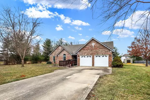 Exterior - 6392 E County Road 600 S, Plainfield, IN 46168 photo 2 of 16