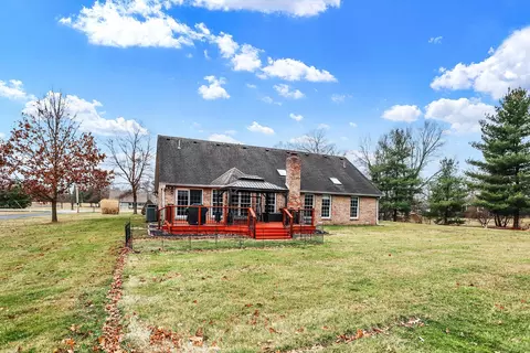 Exterior - 6392 E County Road 600 S, Plainfield, IN 46168 photo 11 of 16