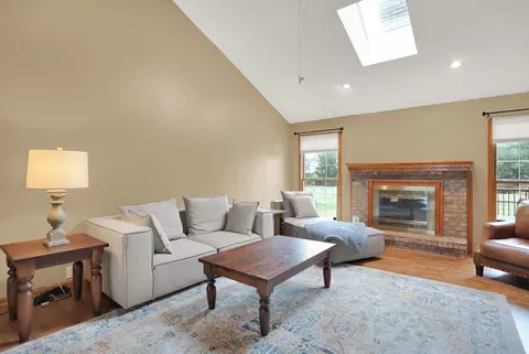 Living - 6392 E County Road 600 S, Plainfield, IN 46168 photo 5 of 6