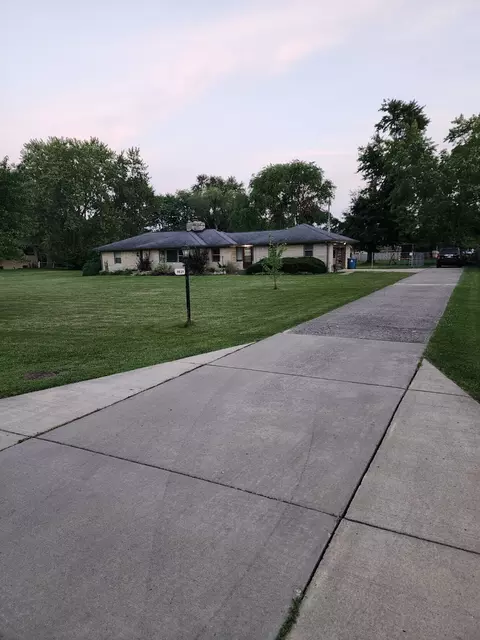 9029 E 17th St, Indianapolis, IN 46229