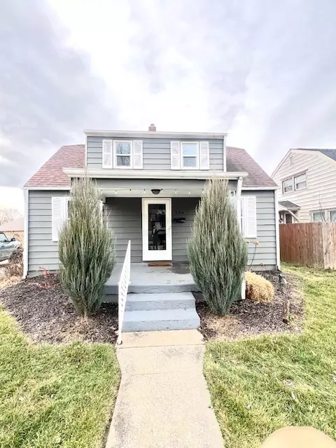 624 S Oak St, Fortville, IN 46040
