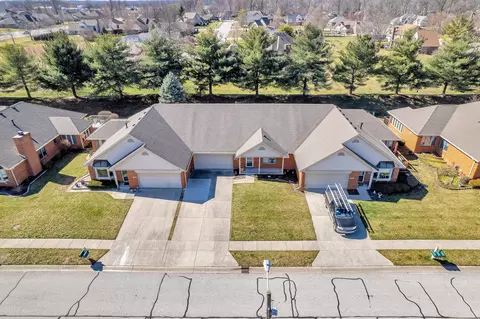 2886 Colony Lake West Dr, Plainfield, IN 46168
