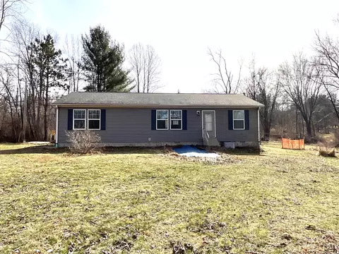 683 Clark Rd, Spencer, IN 47460