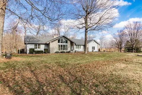 10260 E State Road 46, Columbus, IN 47203
