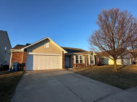 8050 Twin River Dr, Indianapolis, IN 46239