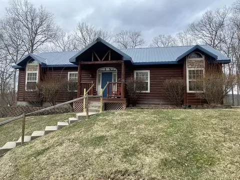 6167 Rinnie Seitz Rd, Nashville, IN 47448