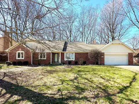 972 Silver Creek Way, Greenwood, IN 46142