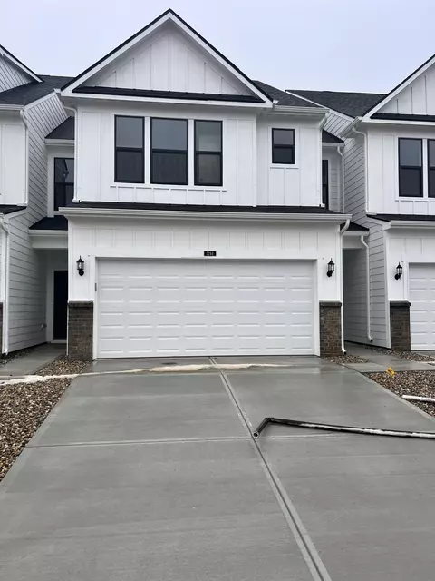 3244 Arabian Ln, Zionsville, IN 46077