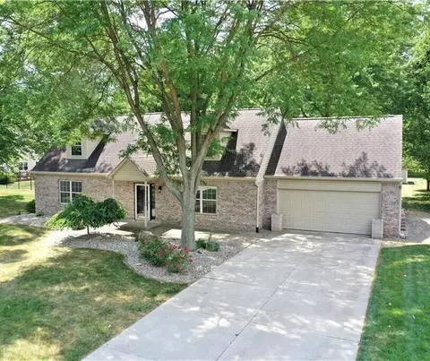 11504 Hague Rd, Fishers, IN 46038