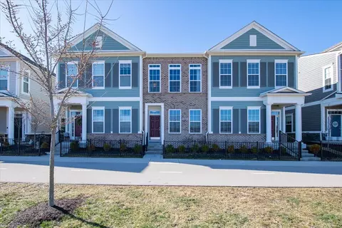 940 Kinzer Ave, Carmel, IN 46032