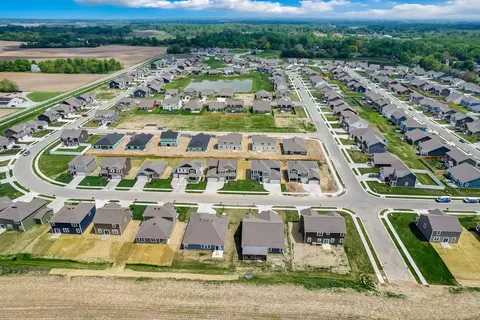 View/Area - 640 Blarney Dr, Pendleton, IN 46064 photo 12 of 19