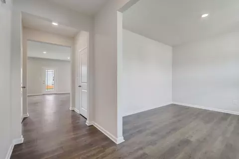 Entry Way - 640 Blarney Dr, Pendleton, IN 46064 photo 1 of 5