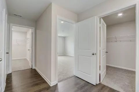 Entry Way - 640 Blarney Dr, Pendleton, IN 46064 photo 4 of 5
