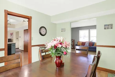 Dining - 8176 Pascal Ct, Indianapolis, IN 46268 photo 1 of 3